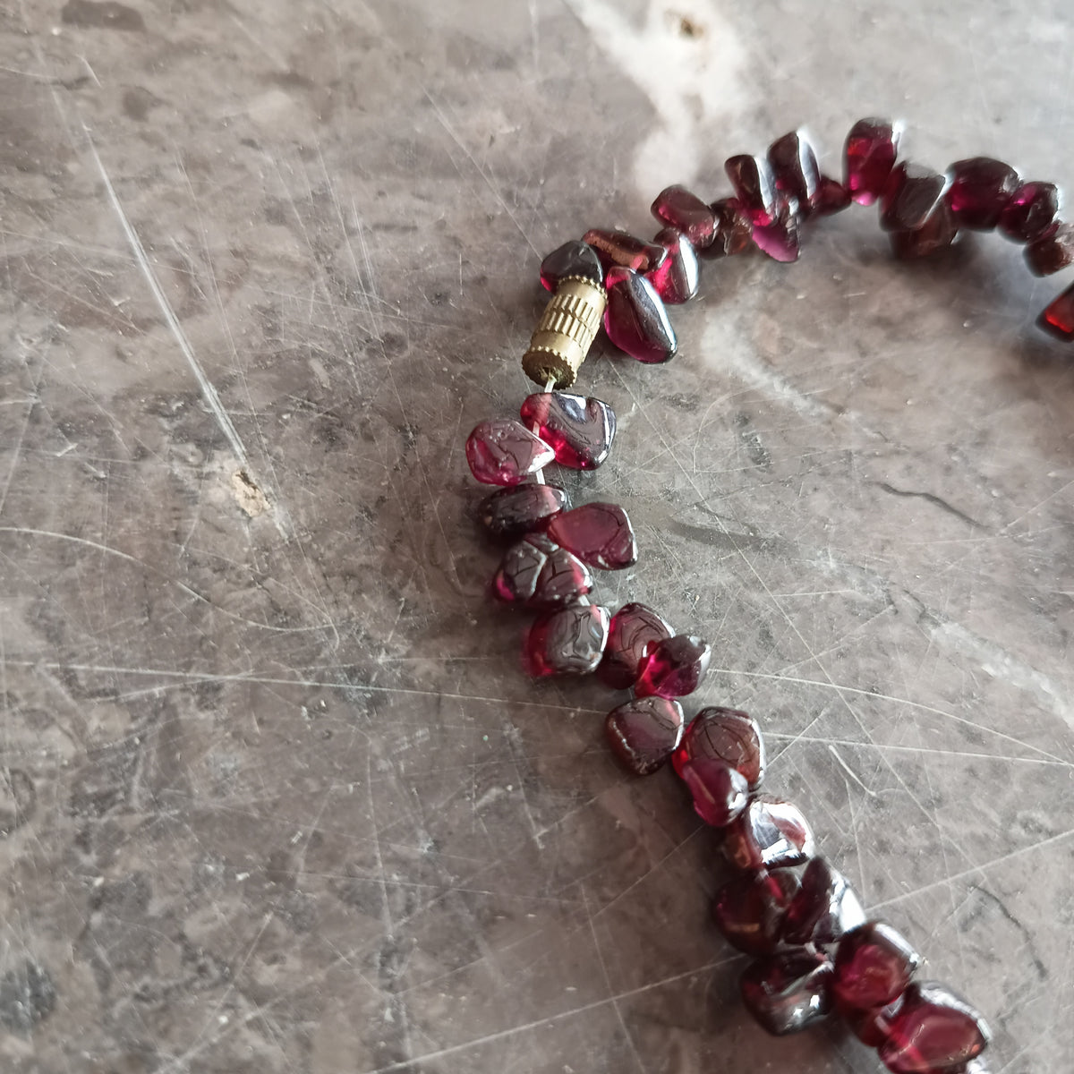 Girocollo Granato Rosso Scuro