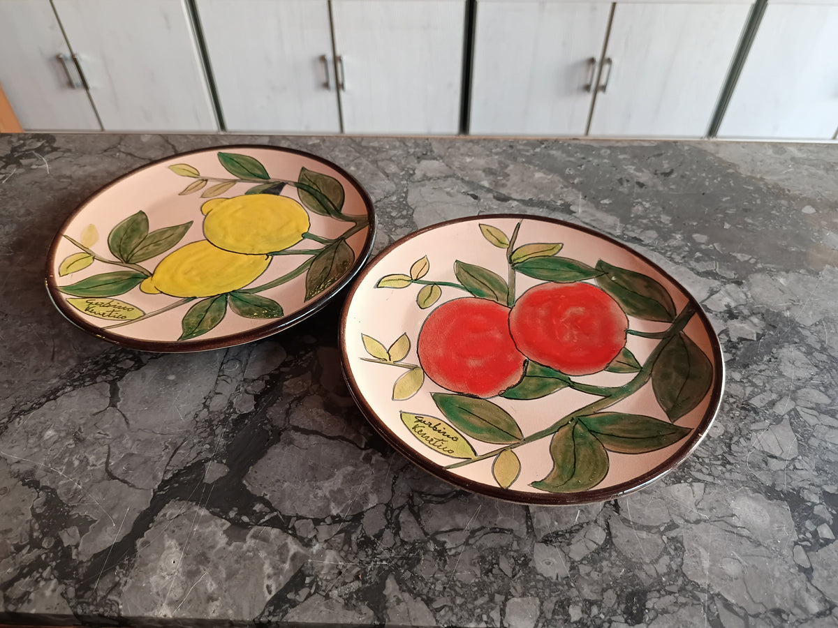 Coppia Piatti Ceramica Smaltata Gerbino Venetico
