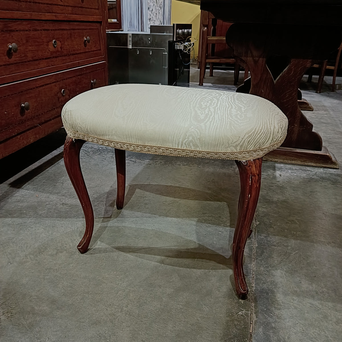 Pouf Legno Imb. Avorio Cm60x43x45