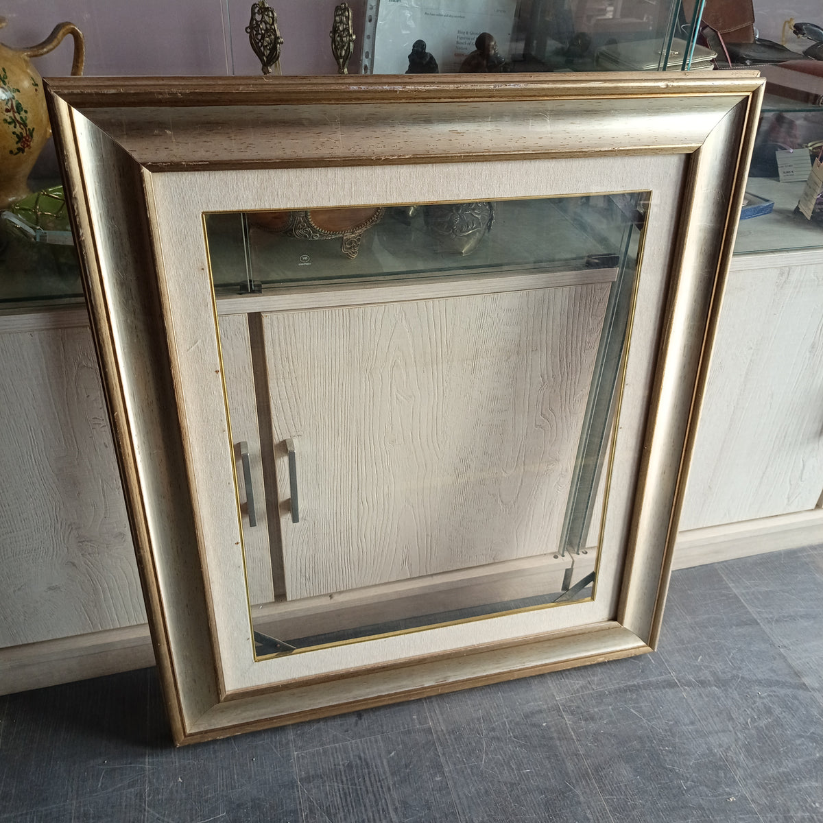 Cornice Legno Argentata Con Vetro E Passpartout Cm73x83