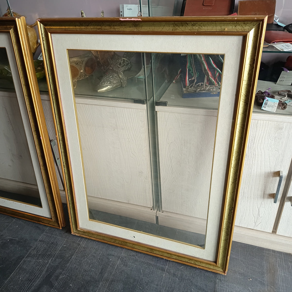 Cornice * Legno Dorata Con Vetro E Passpartout Cm67x87