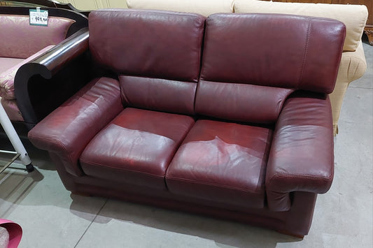 Divano 2 Posti In Pelle Rossa Cm155x85x93h