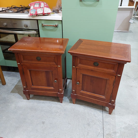 Coppia Comodini Legno* 1/c 1/s Cm53x35x71h