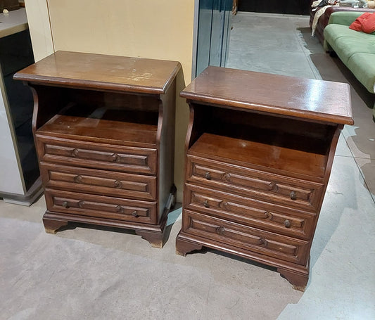 Comodino Legno* 3/c Cm51,5x31x71,5h