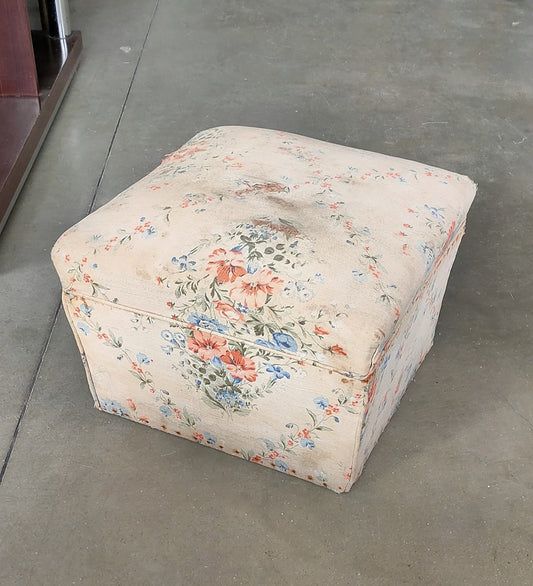 Pouf Tessuto* Fiori Primi '900 Cm36x36x25h