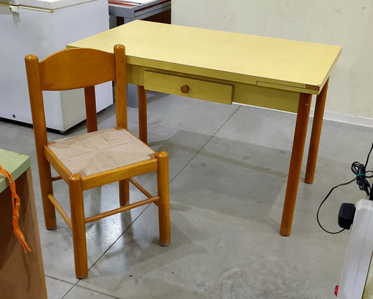 Set/tavolo Legno/formica + 6/sedie Legno/paglia