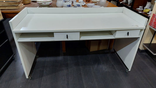 Scrivania Bianca Con Ruote 2/c Cm151x63x87h