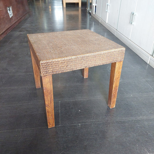 Sgabellino Legno/rattan* Cm40x40x38h