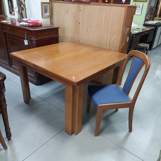 Set/tavolo Noce+4 Sedie Noce/blu Cm118x118/153x77h