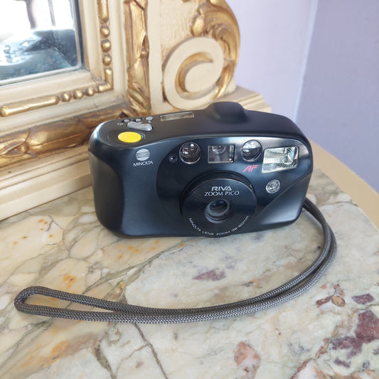 Minolta Riva Zoom Pico Af 38-80 Mm Macchina Fotografica Vintage