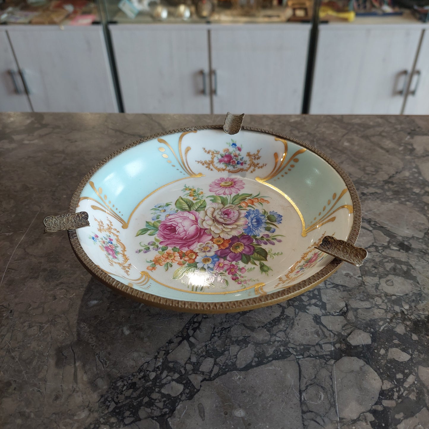 Posacenere Rialzato Porcellana Limoges Ottone