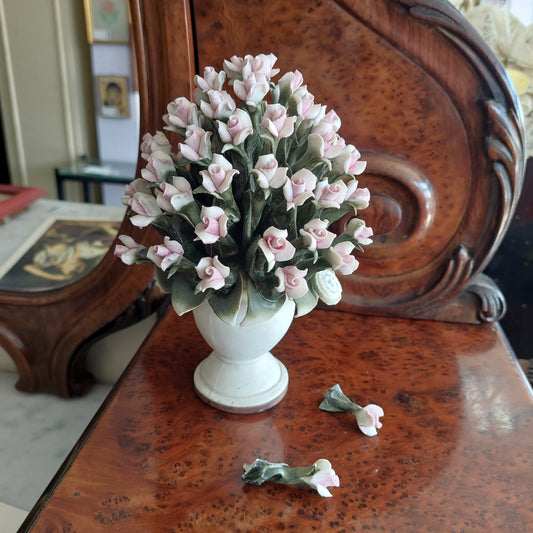 Vaso Con Roselline Porcellana* Capodimonte