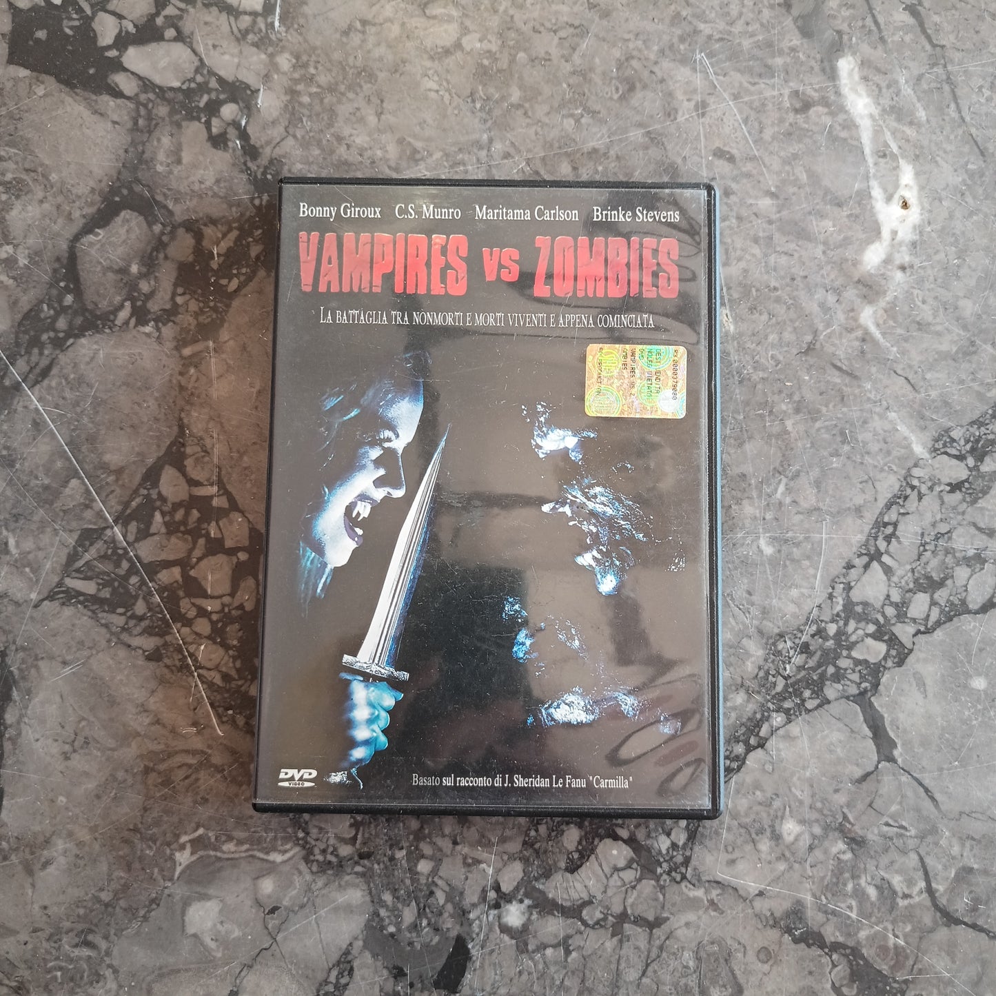 Dvd/vampires Vs Zombies