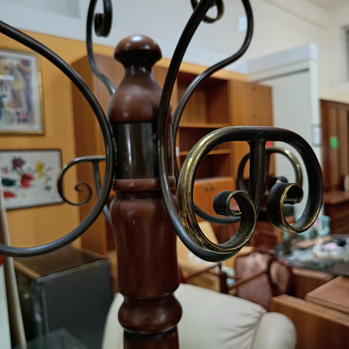 Appendiabiti Piantana Intarsiato 4ganci Metallo Cm45x190