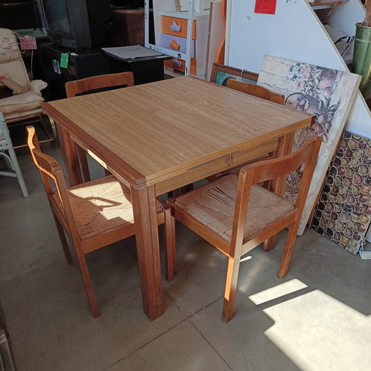 Set/tavolo A Libro Cm90/180x90x78h + 4 Sedie Legno Paglia