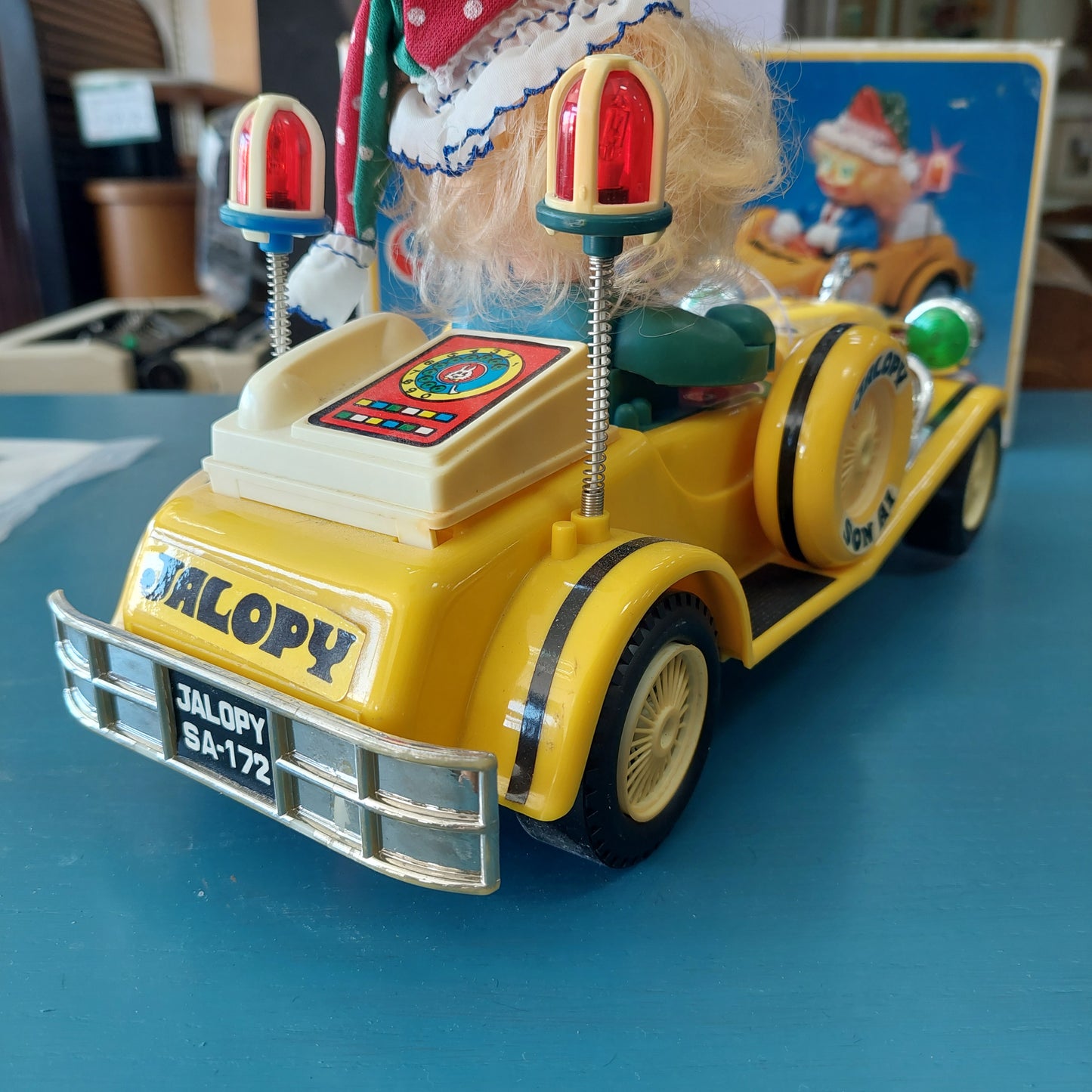 Macchina Giocattolo - Old Style Cartoon Car Con Pagliaccio