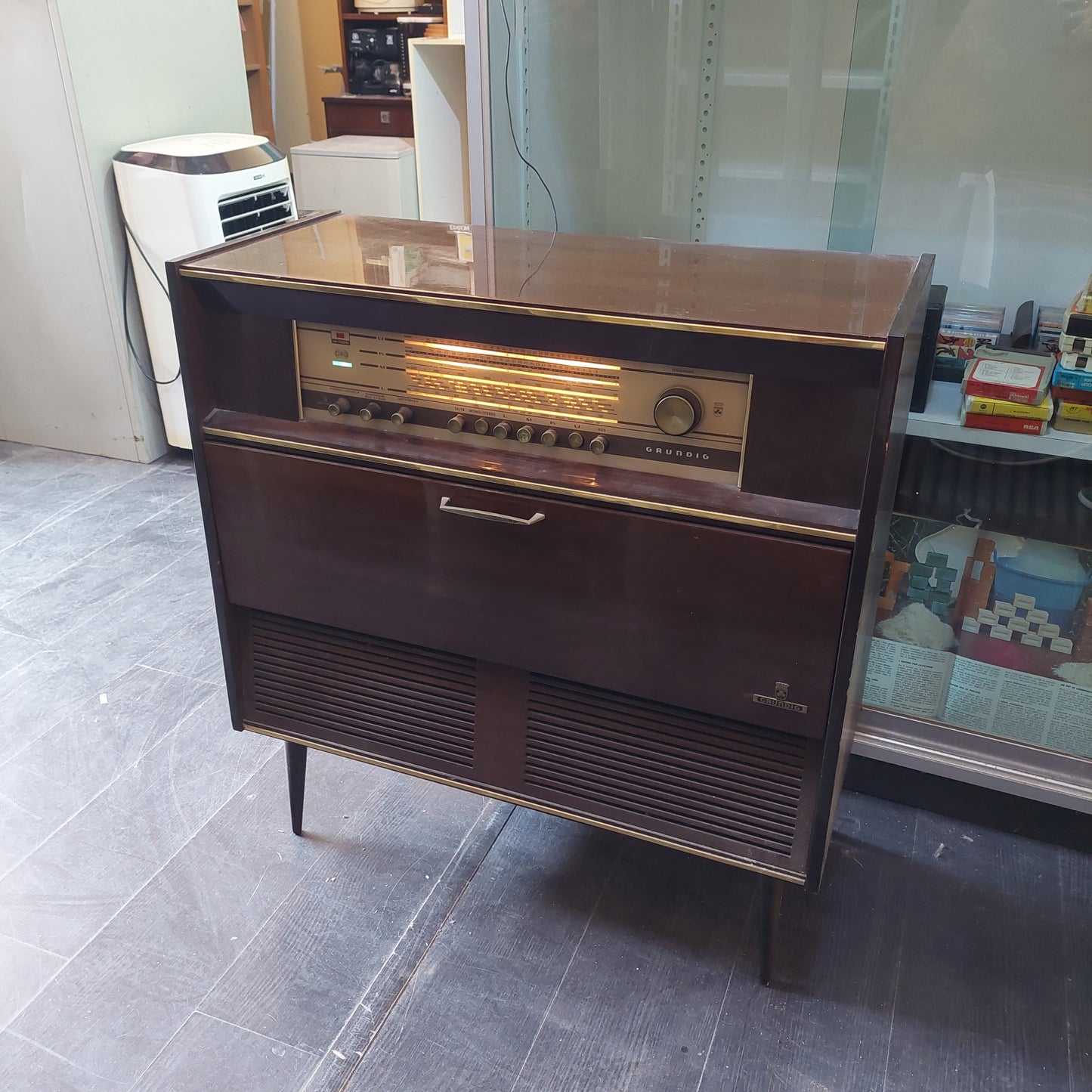 Mobile Radio Giradischi * Vintage Grundig Anni 60
