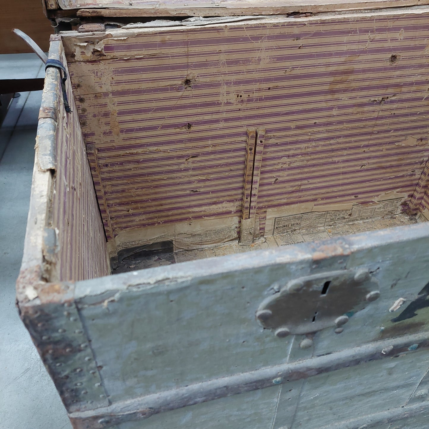 Baule Legno E Ferro Antico Verde Cm82x52x65h