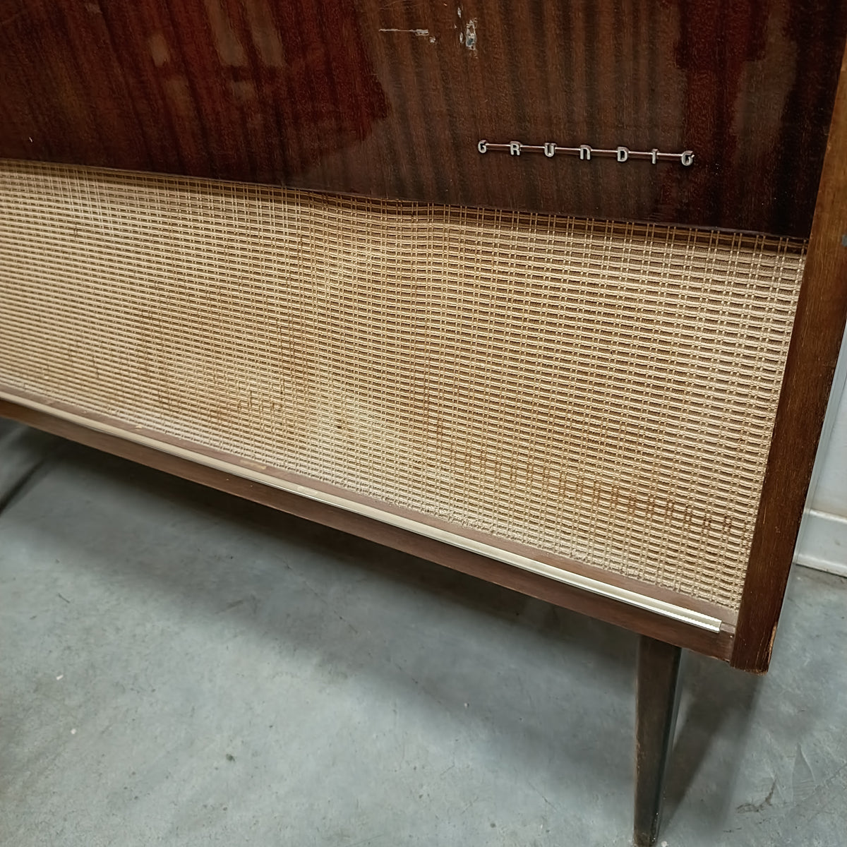 Mobile* Radio Vintage Cm101x39x73