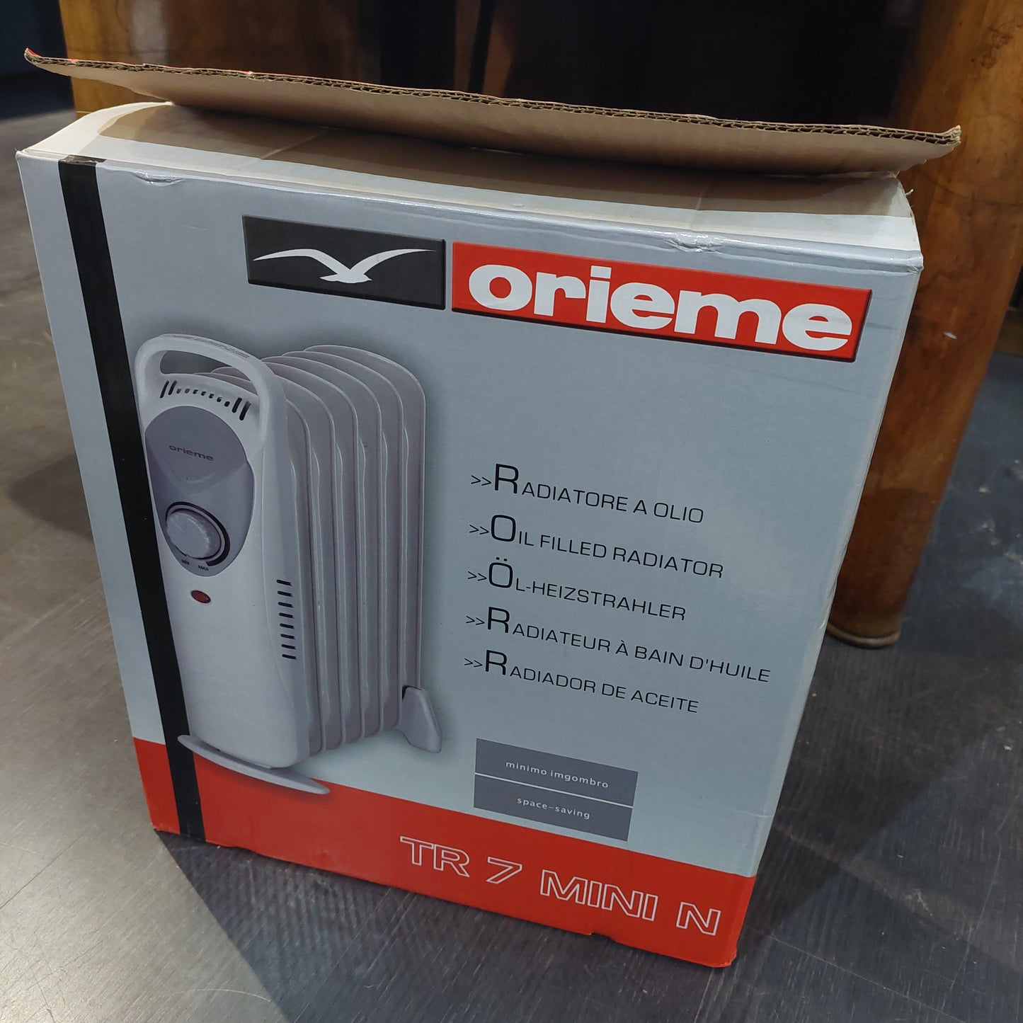 Radiatore A Olio Mini 600w