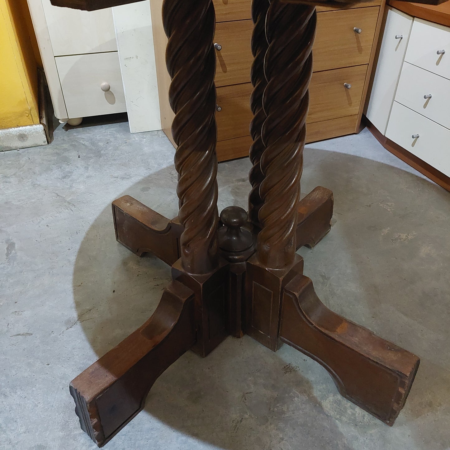 Tavolo Legno Tondo All. D96/136x80h