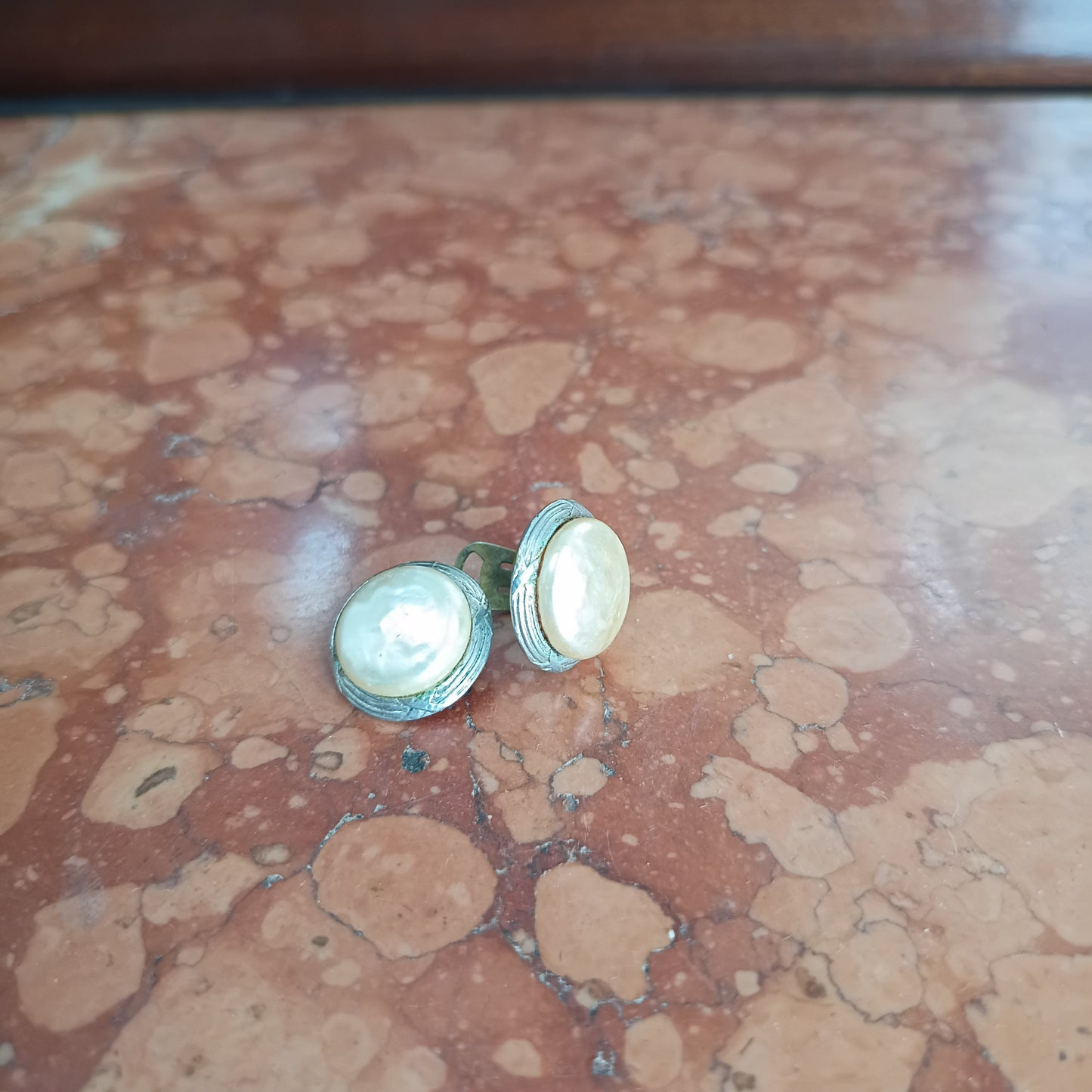 Orecchini A Clip Madreperla Vintage