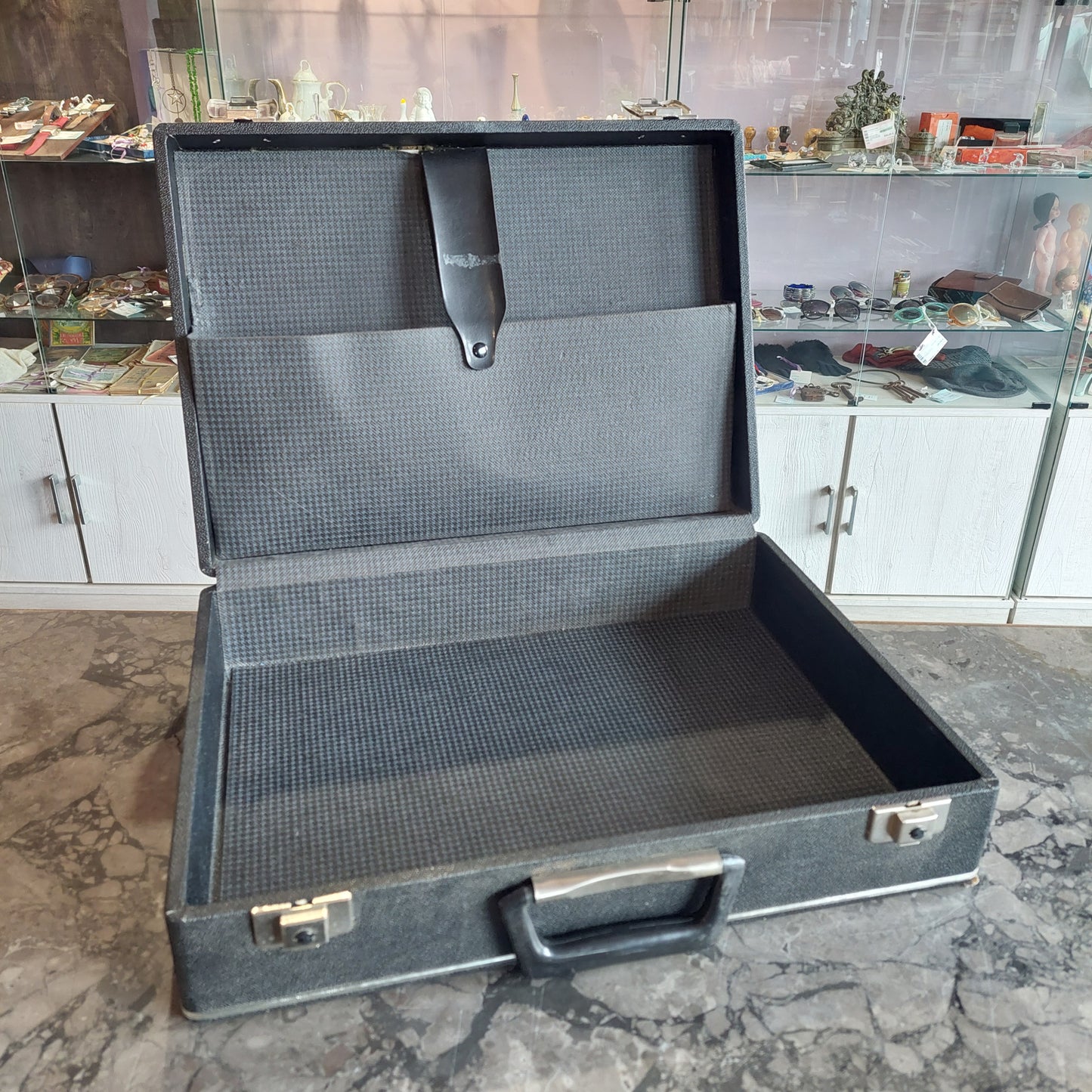 Valigetta * 24 Ore Nera Cm33x12x45h