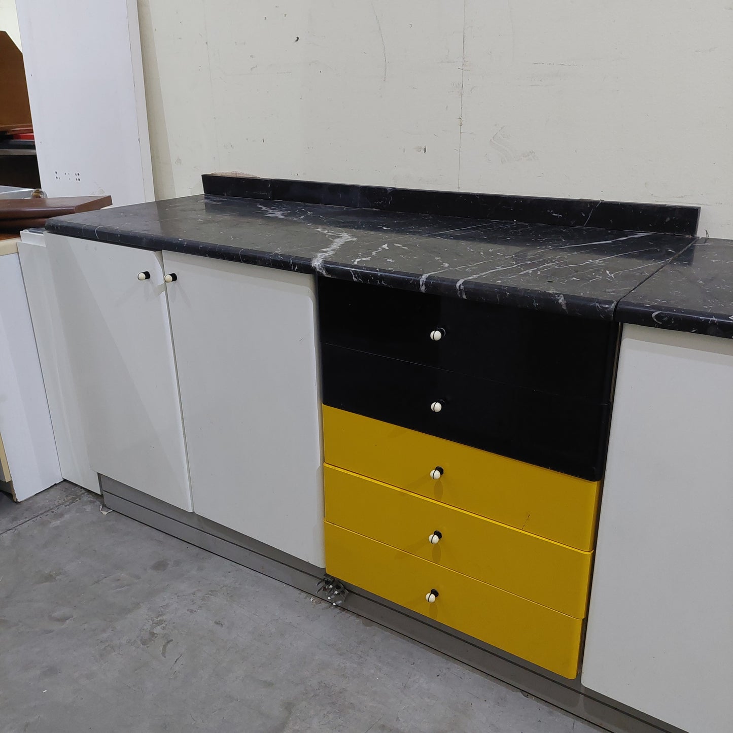 Mobile 2/a 5/c Marmo Nero Cm150x60x88h