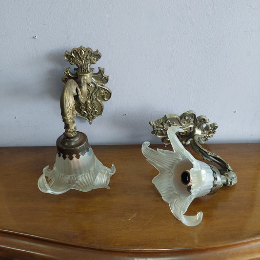 Coppia Applique Ottone / Coppetta Fiore Vetro Satinato 1/luce