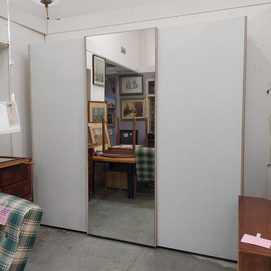 Armadio* 3/a Scorrevoli C/specchio Cm276x60x254