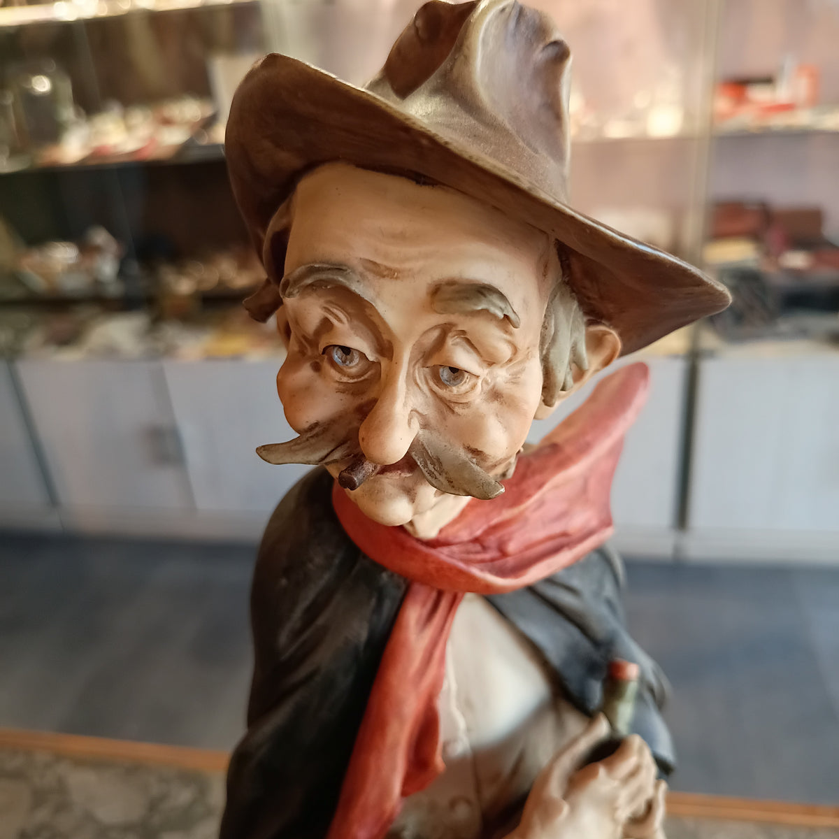 Statua Anziano Con Cane Stile Capodimonte