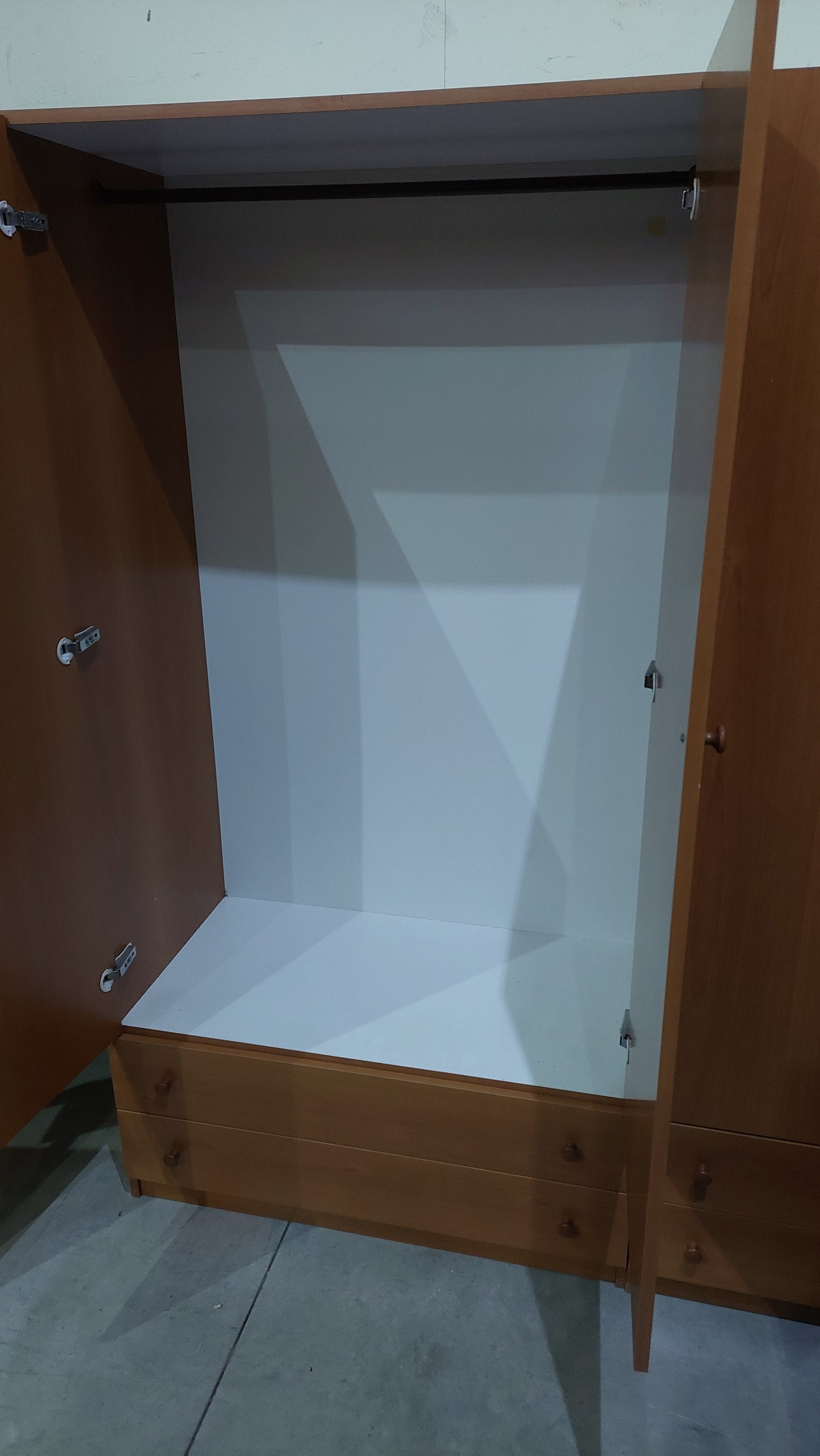 Armadio 2 Ante 2 Cassetti Cm90x48x175h