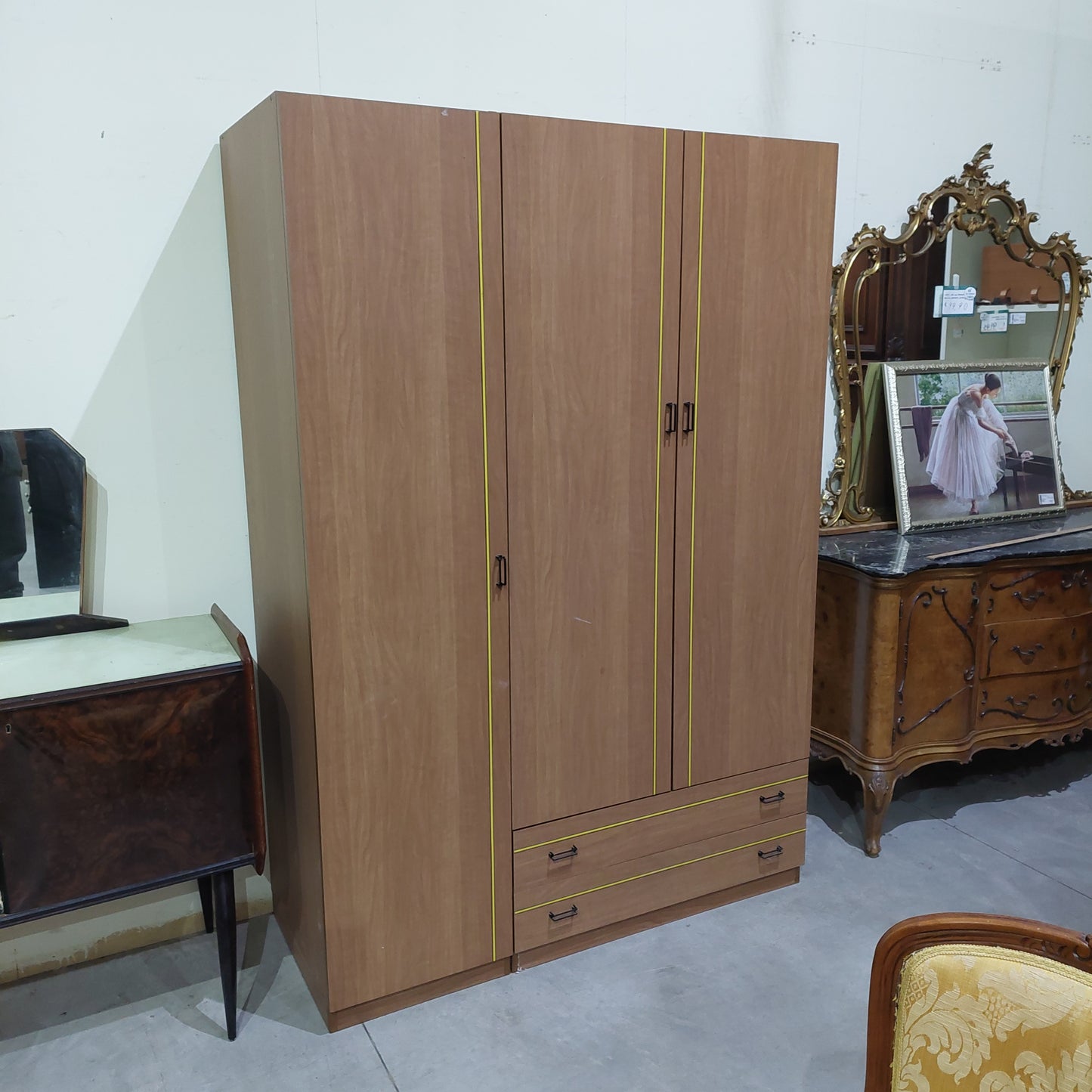 Armadio 3/a 2/c Cm135,5x59x199h