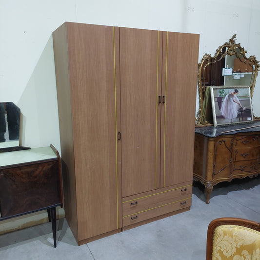 Armadio 3/a 2/c Cm135,5x59x199h