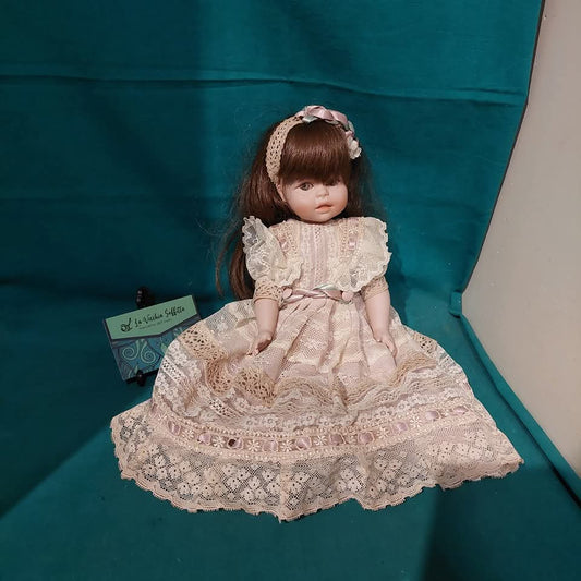 Bambola Di Porcellana Arianna Modello Loretta H35