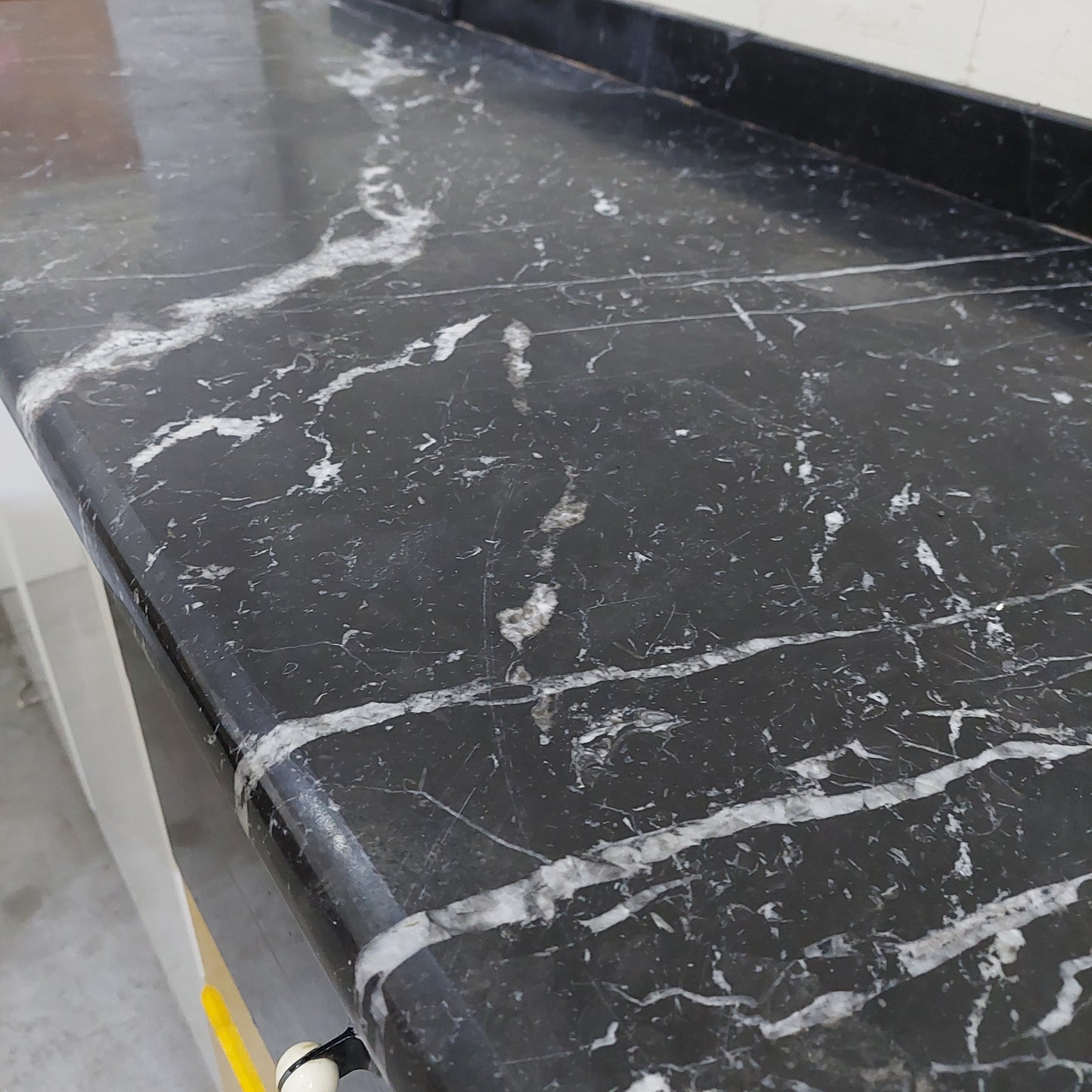 Mobile 2/a 5/c Marmo Nero Cm150x60x88h