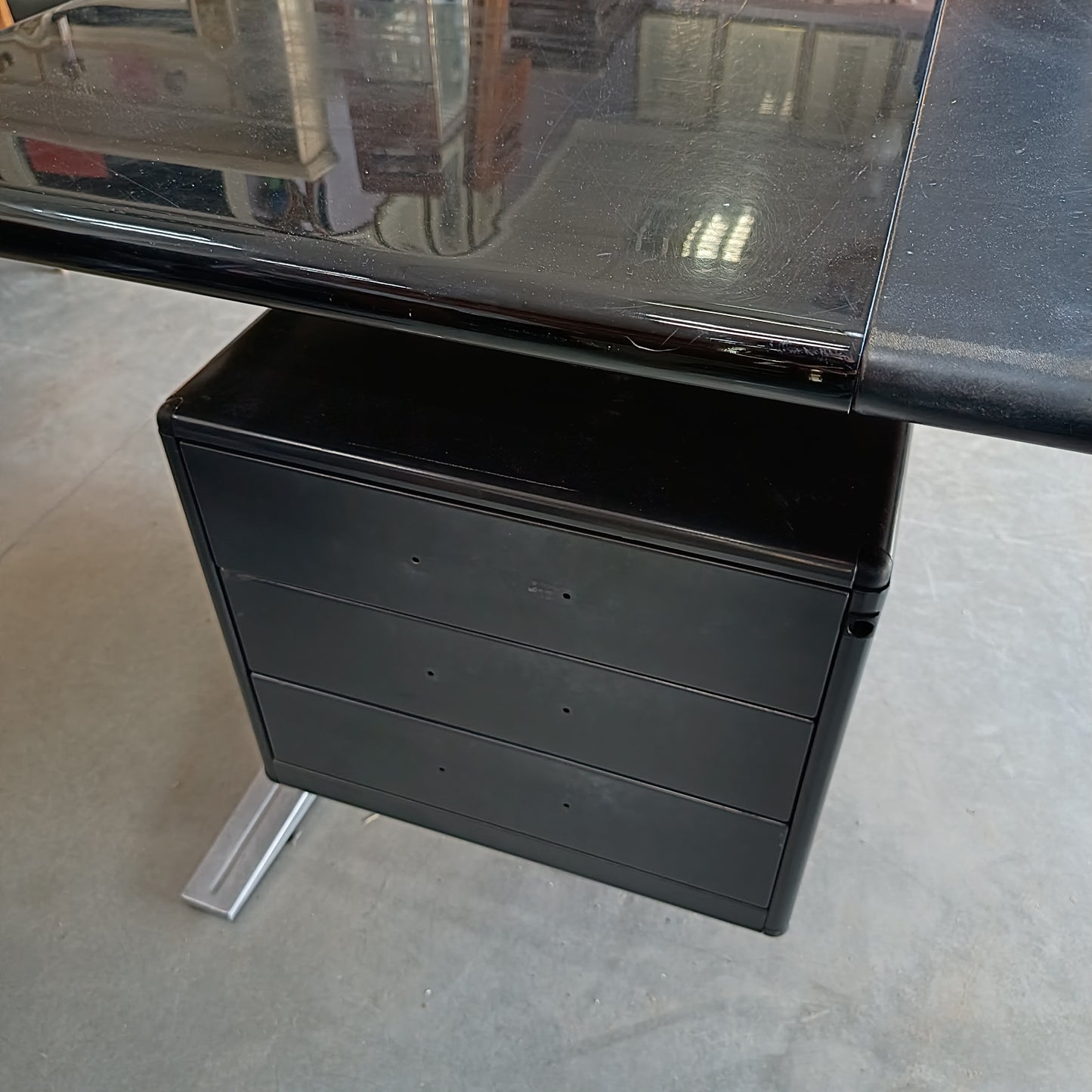 Scrivania* Da Ufficio Nera/pelle+cassettiera 3/c+penisola Cm198,5x90x77+80x60x70