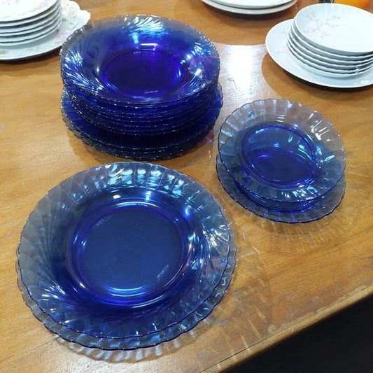 Set/15 Piatti Assortiti Vetro Blu