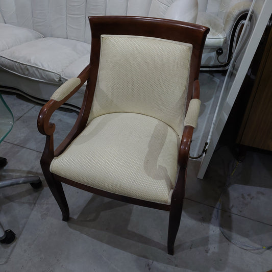 Poltroncina Noce Imb. Beige