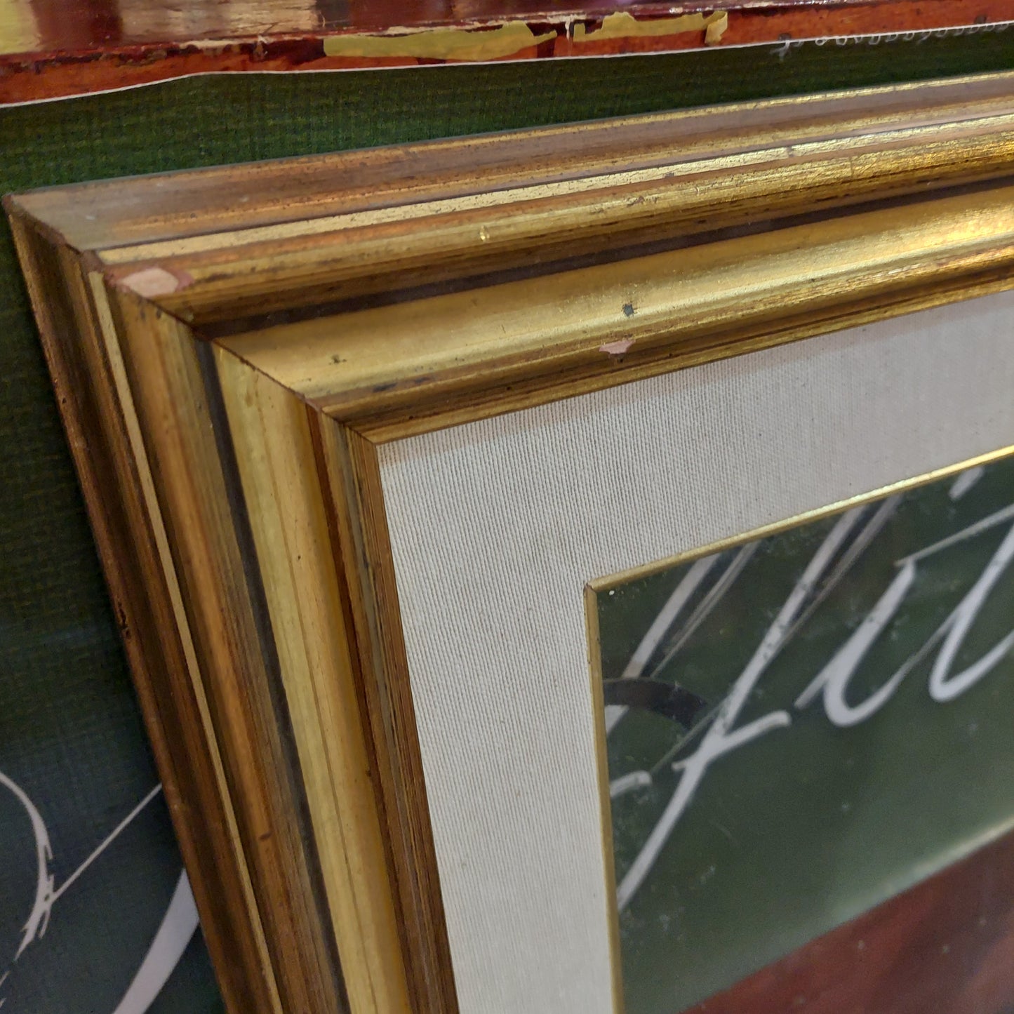 Cornice Legno* Dorata Con Passpartout E Vetro Cm69x89