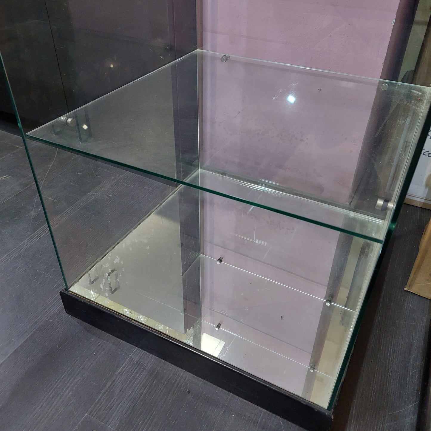 Vetrina Cristalliera Colonna Da Esposizione 5/r Cm52x52,5x165h