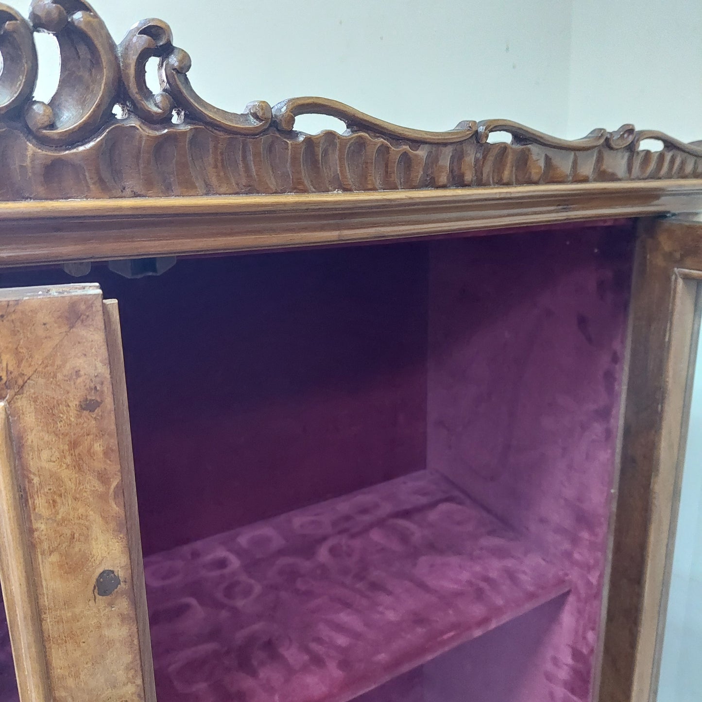 Vetrinetta Legno Stile Chippendale 2/a Cm120x45x167h