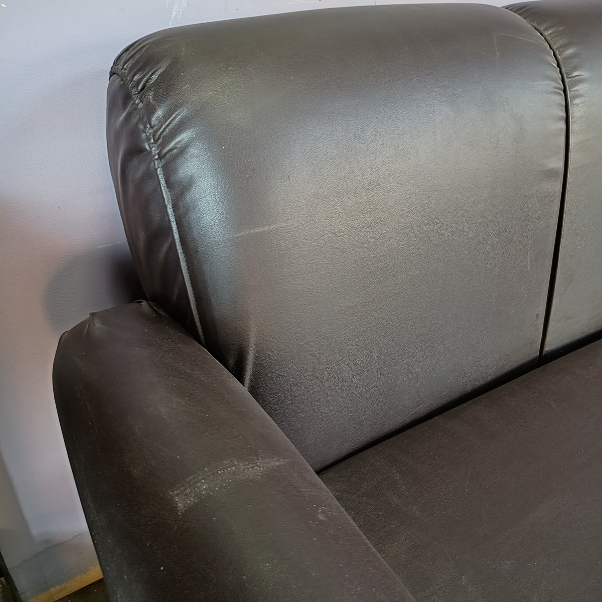 Divanetto Ecopelle 2/posti Testa Di Moro Cm130x80x85