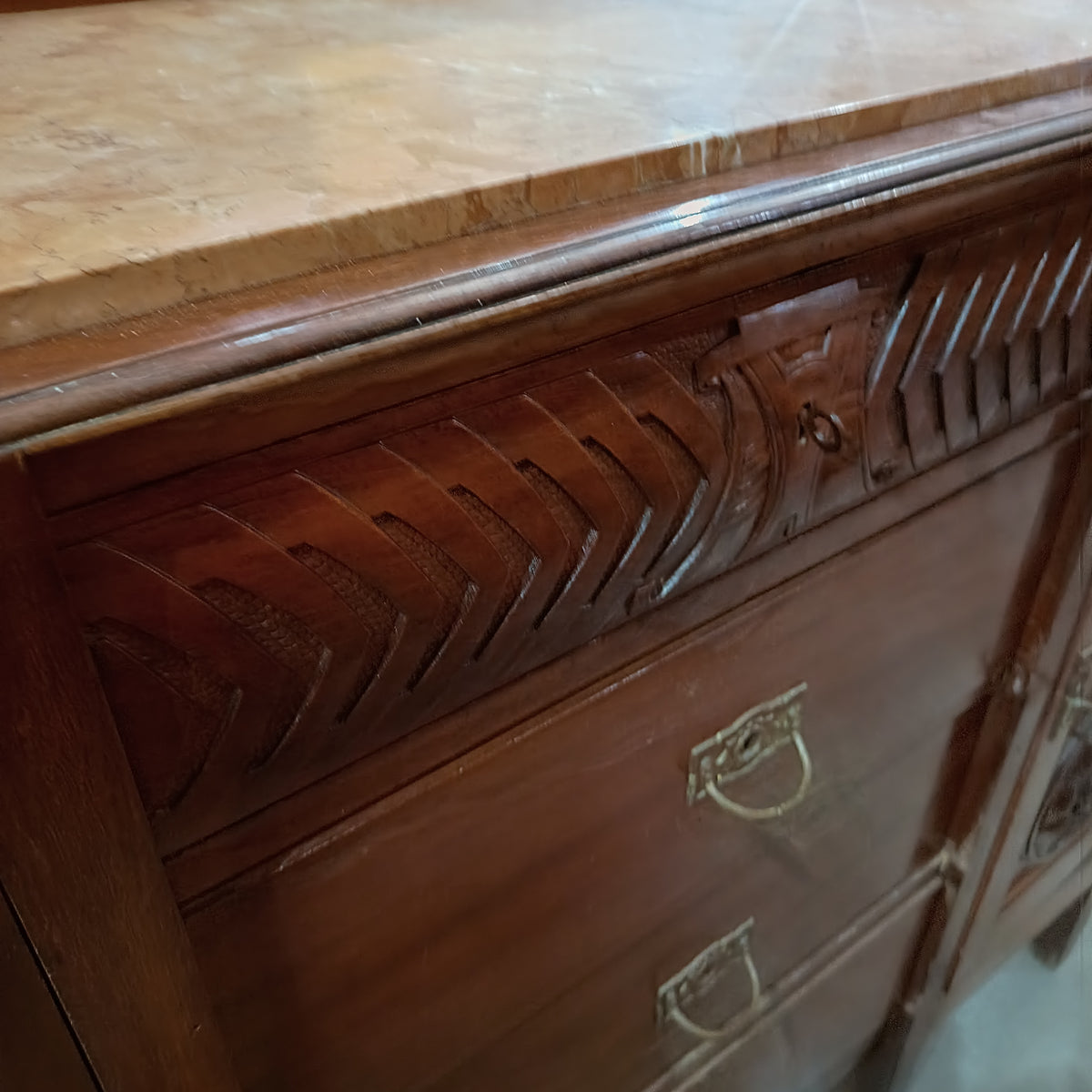 Credenza Con Specchio Mogano 4/c 2/a Cm135x53x178
