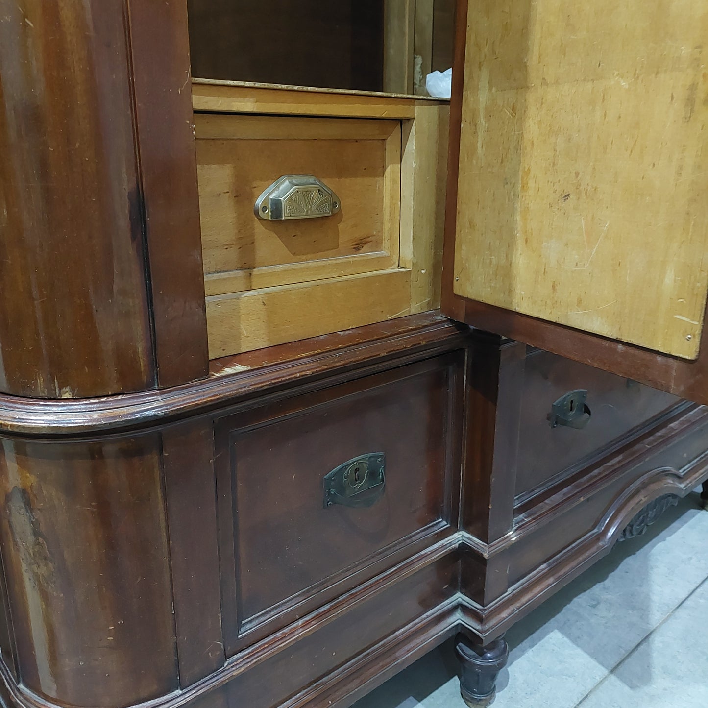 Armadio Legno Fine '800 3 Ante Con Specchio Cm180x60x243