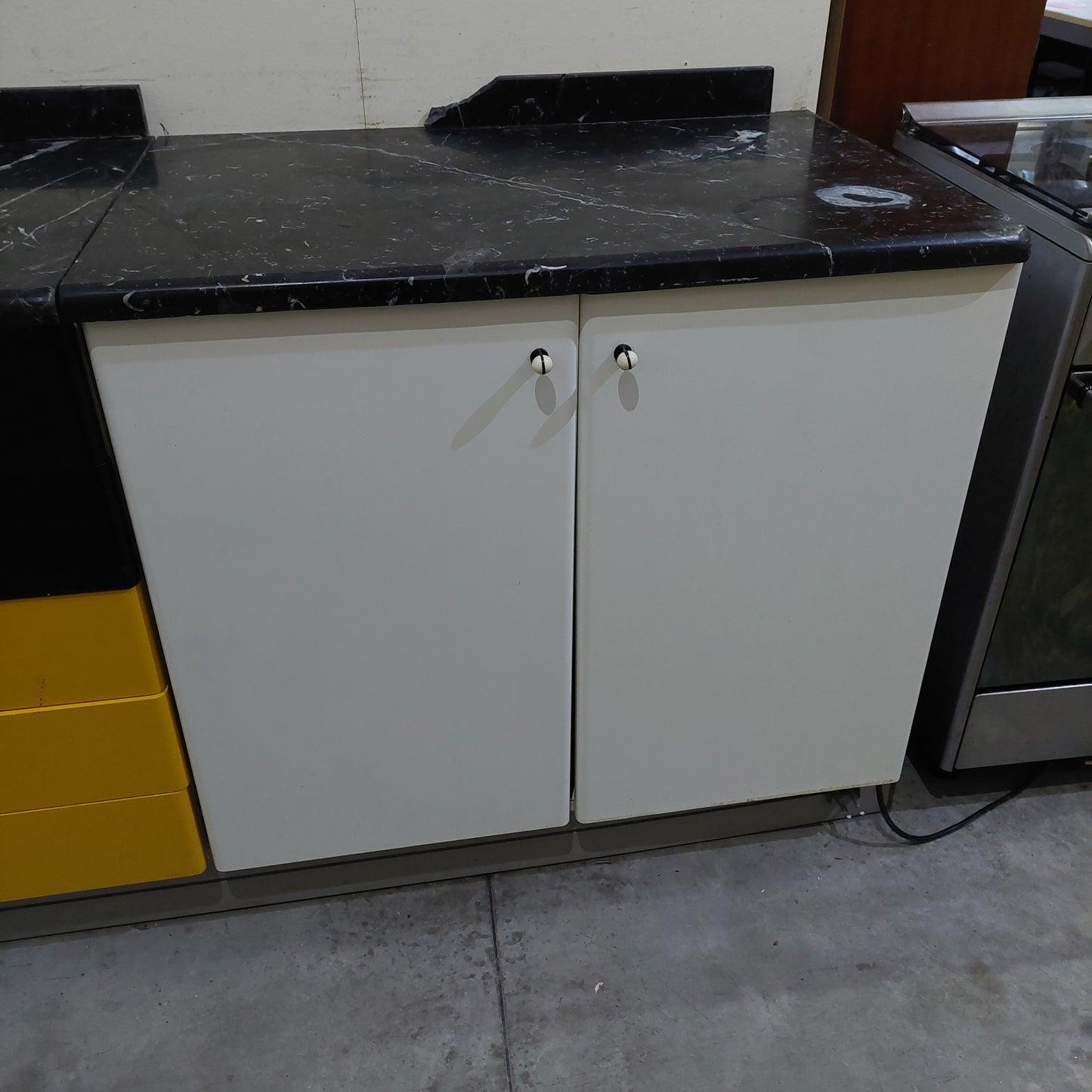 Mobile 2/a Marmo Nero Cm90x60x88h
