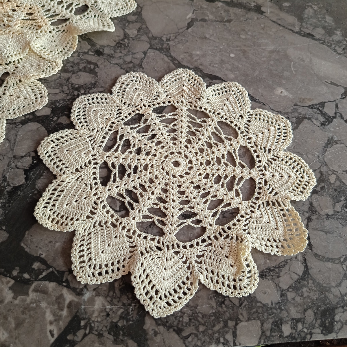 Centrino Bianco Stella D.22cm