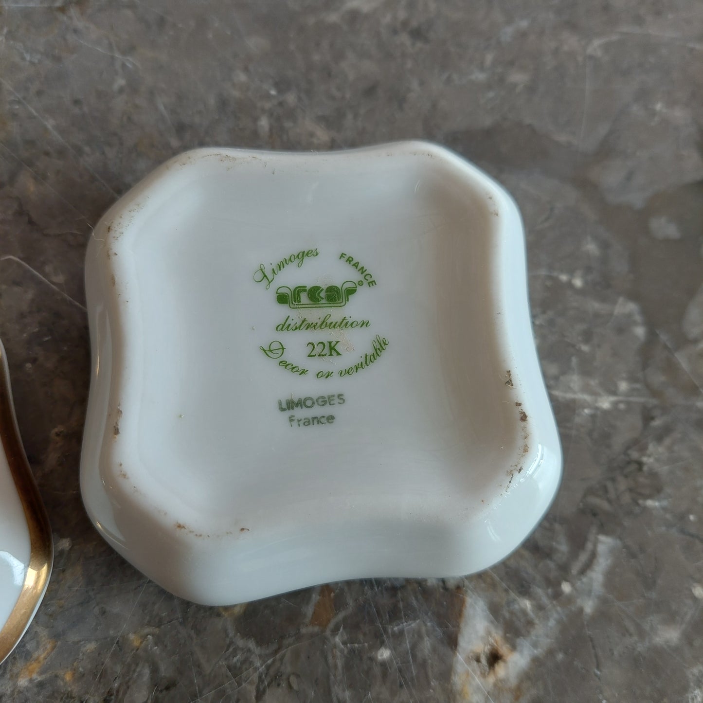 Scatolina Porcellana Limoges Oro 22k
