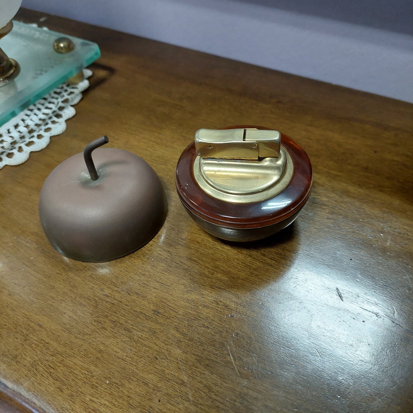 Accendino Da Tavolo Mela "jutson" Vintage