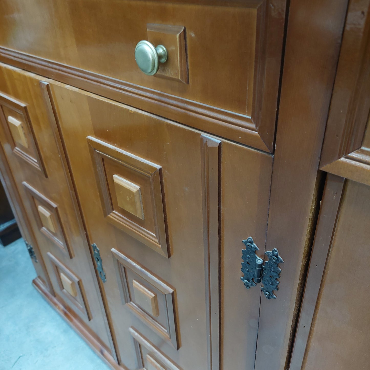 Vetrina Noce 6/a 2/c Cm120x38x201h